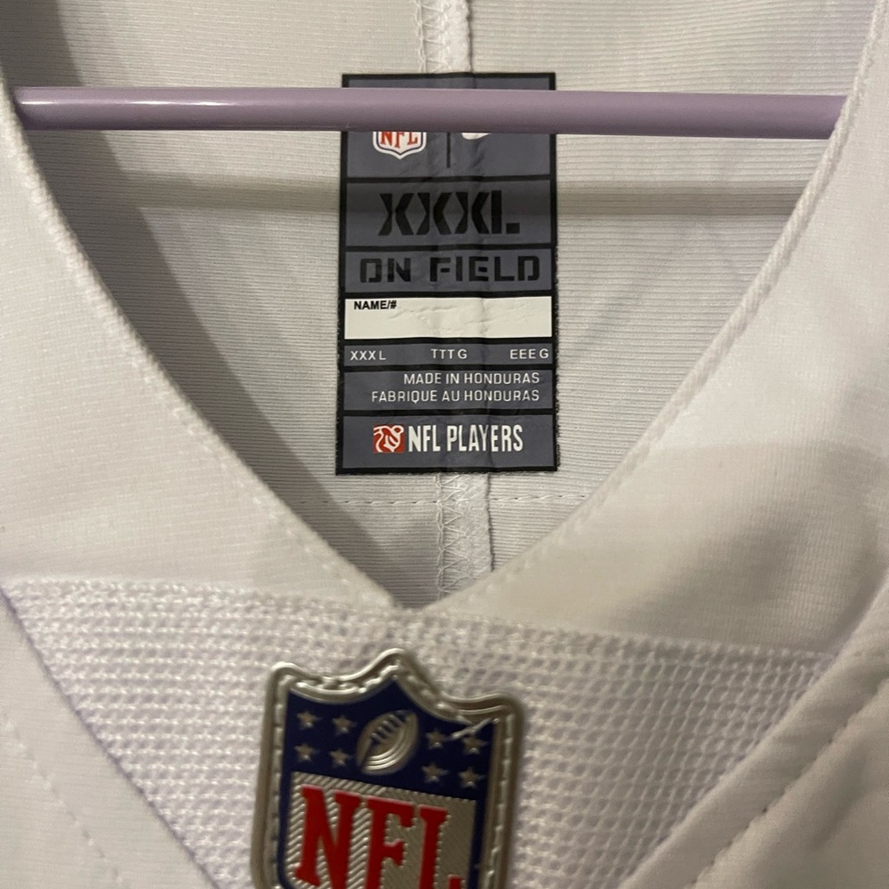 Men’s Nike Justin Herbert Chargers NFL Jersey Size 3X. - Picture 6 of 7